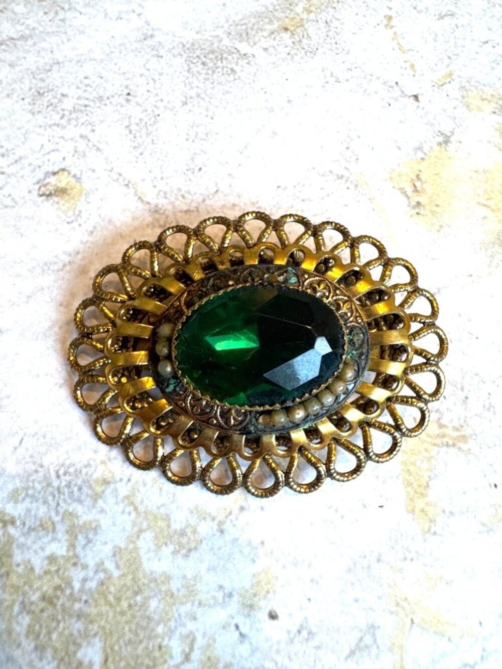 Emerald Green Vintage Filigree Brooch Pin
